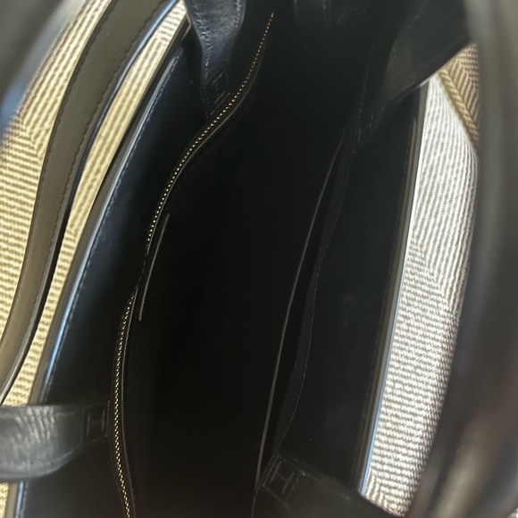 YSL Saint Laurent Manhattan Calfskin Purse - Picture 5 of 6